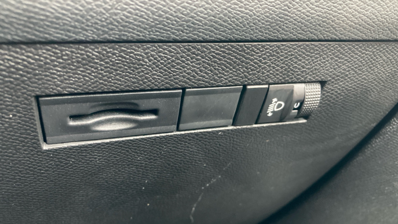 Vauxhall Astra 1.2 Turbo 130 Design 5dr Auto Petrol Hatchback